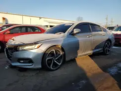 1HGCV1F32JA038462 2018 HONDA ACCORD