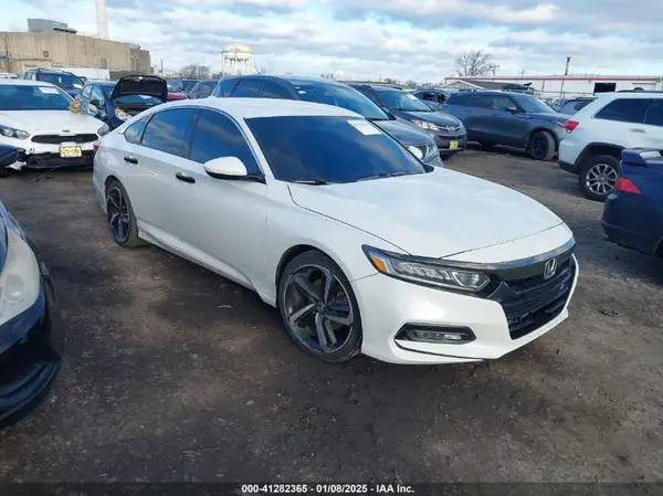 1HGCV1F32JA046870 2018 HONDA ACCORD - Image 1