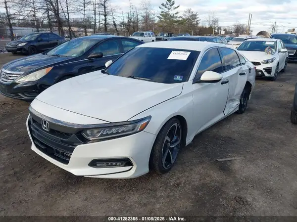 1HGCV1F32JA046870 2018 HONDA ACCORD - Image 2