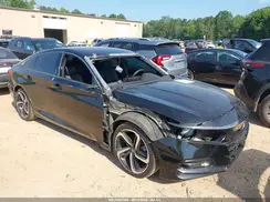 1HGCV1F32JA048330 2018 HONDA ACCORD