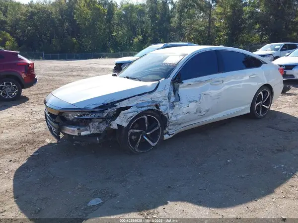 1HGCV1F32JA048943 2018 HONDA ACCORD - Image 2