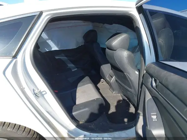 1HGCV1F32JA048943 2018 HONDA ACCORD - Image 8