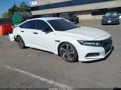 1HGCV1F32JA050417 2018 HONDA ACCORD
