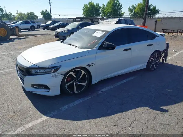 1HGCV1F32JA050417 2018 HONDA ACCORD - Image 2