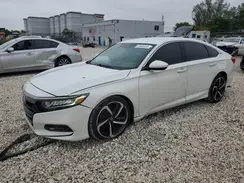 1HGCV1F32JA051776 2018 HONDA ACCORD