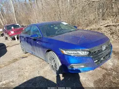 1HGCV1F32JA057898 2018 HONDA ACCORD