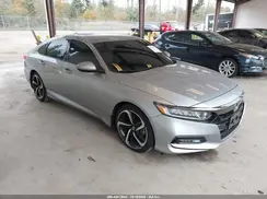 1HGCV1F32JA058906 2018 HONDA ACCORD