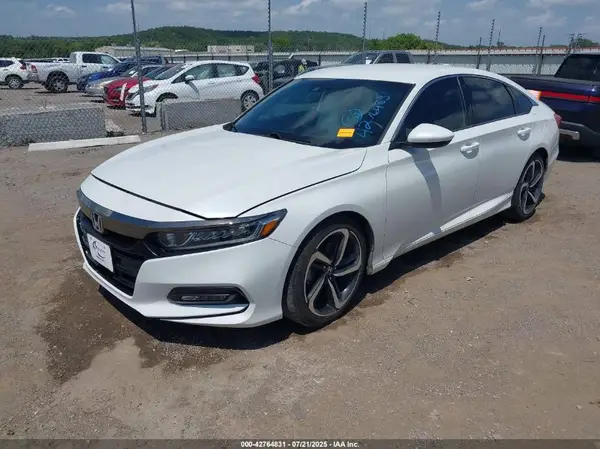1HGCV1F32JA063099 2018 HONDA ACCORD - Image 2