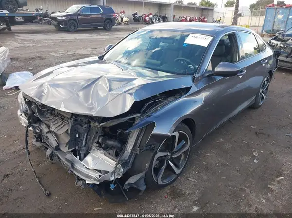 1HGCV1F32JA063636 2018 HONDA ACCORD - Image 2