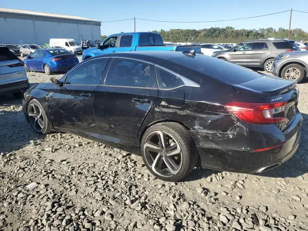 1HGCV1F32JA068819 2018 HONDA ACCORD - Image 2