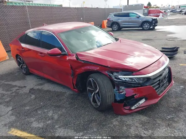 1HGCV1F32JA069582 2018 HONDA ACCORD - Image 1