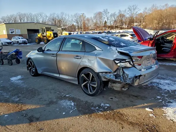 1HGCV1F32JA071400 2018 HONDA ACCORD - Image 2