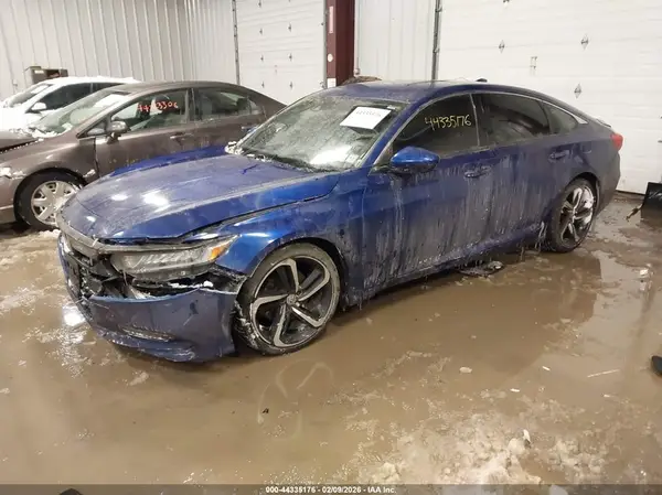 1HGCV1F32JA074586 2018 HONDA ACCORD - Image 2