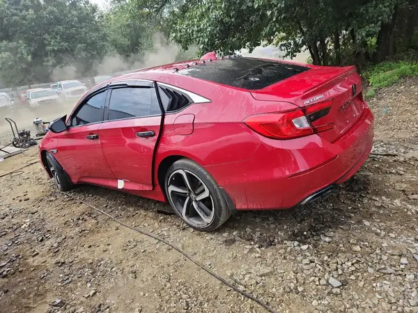 1HGCV1F32JA082896 2018 HONDA ACCORD - Image 2