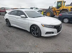 1HGCV1F32JA085538 2018 HONDA ACCORD