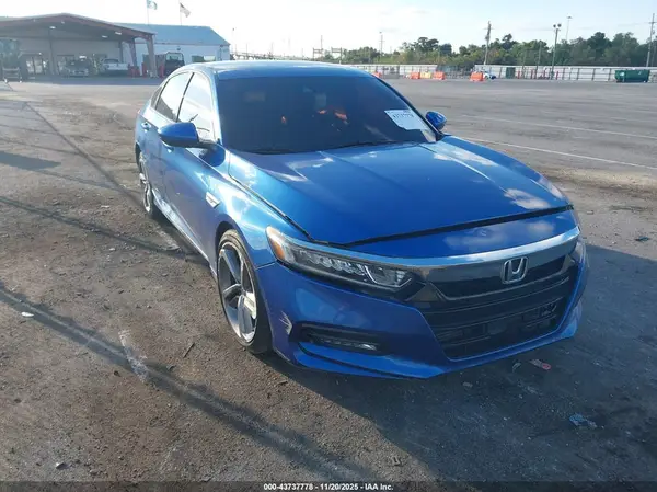 1HGCV1F32JA087323 2018 HONDA ACCORD - Image 1