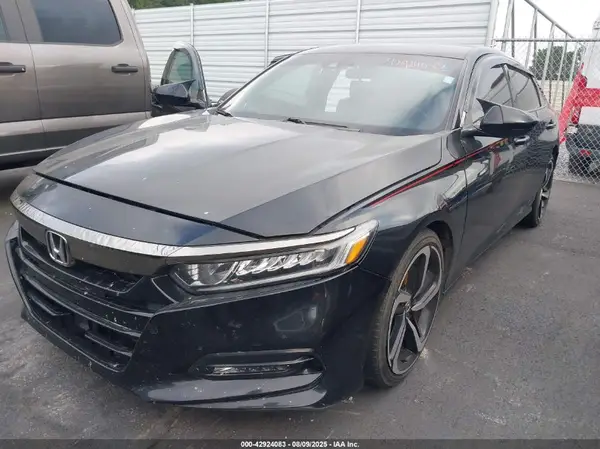 1HGCV1F32JA093428 2018 HONDA ACCORD - Image 2