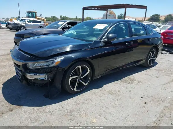 1HGCV1F32JA094370 2018 HONDA ACCORD - Image 2