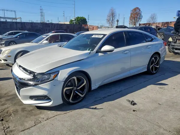 1HGCV1F32JA095373 2018 HONDA ACCORD - Image 1