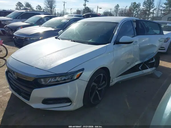 1HGCV1F32JA103889 2018 HONDA ACCORD - Image 2
