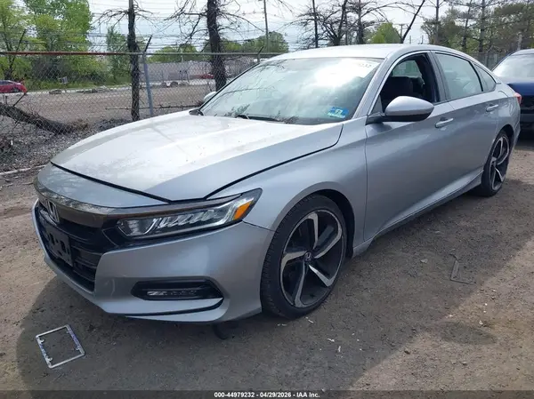 1HGCV1F32JA109224 2018 HONDA ACCORD - Image 2