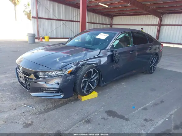 1HGCV1F32JA115816 2018 HONDA ACCORD - Image 2