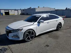1HGCV1F32JA121633 2018 HONDA ACCORD