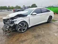 1HGCV1F32JA121714 2018 HONDA ACCORD