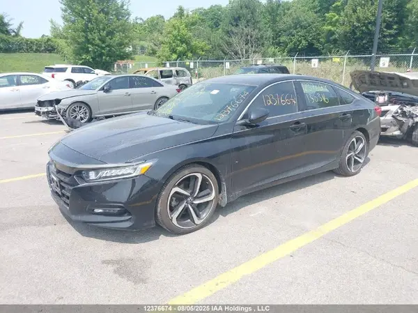 1HGCV1F32JA130316 2018 HONDA ACCORD - Image 2
