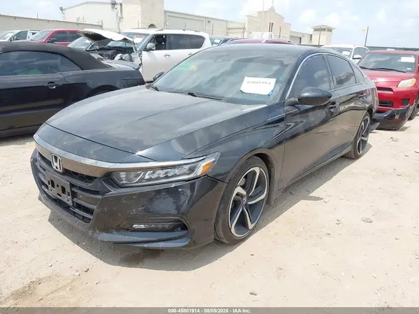 1HGCV1F32JA130462 2018 HONDA ACCORD - Image 2