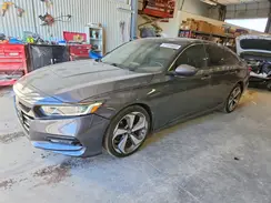 1HGCV1F32JA133118 2018 HONDA ACCORD