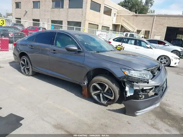 1HGCV1F32JA136309 2018 HONDA ACCORD - Image 1