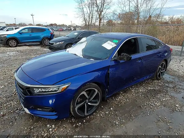 1HGCV1F32JA152171 2018 HONDA ACCORD - Image 2