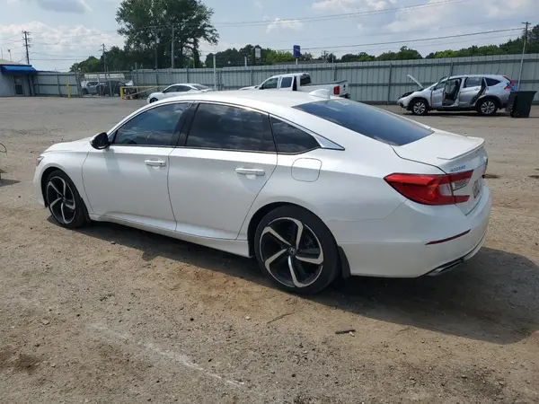 1HGCV1F32JA157077 2018 HONDA ACCORD - Image 2