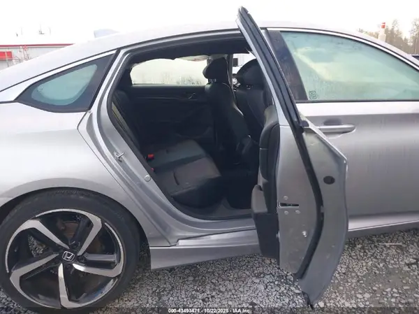 1HGCV1F32JA161677 2018 HONDA ACCORD - Image 8