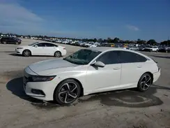 1HGCV1F32JA164448 2018 HONDA ACCORD