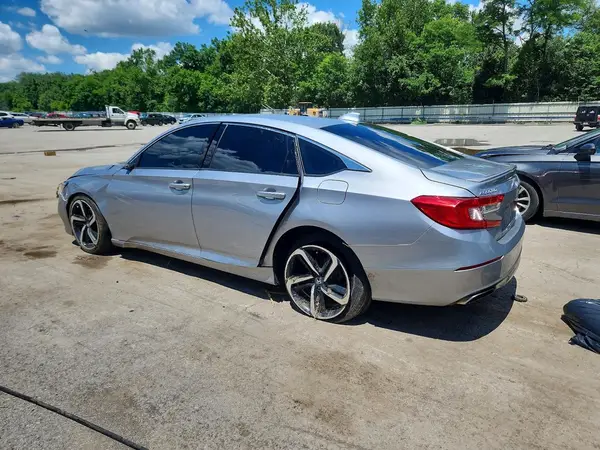 1HGCV1F32JA166572 2018 HONDA ACCORD - Image 2