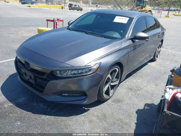 1HGCV1F32JA166989 2018 HONDA ACCORD - Image 2
