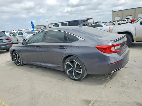 1HGCV1F32JA167317 2018 HONDA ACCORD - Image 2