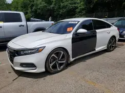 1HGCV1F32JA175420 2018 HONDA ACCORD