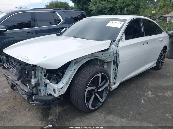 1HGCV1F32JA175479 2018 HONDA ACCORD - Image 2