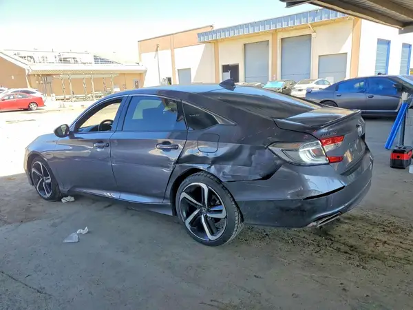 1HGCV1F32JA179385 2018 HONDA ACCORD - Image 2