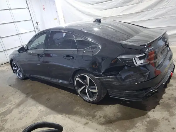 1HGCV1F32JA182495 2018 HONDA ACCORD - Image 2