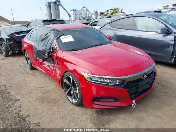1HGCV1F32JA182674 2018 HONDA ACCORD - Image 1