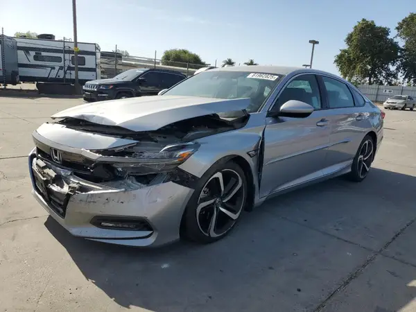 1HGCV1F32JA183632 2018 HONDA ACCORD - Image 1
