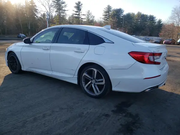 1HGCV1F32JA184814 2018 HONDA ACCORD - Image 2