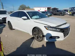 1HGCV1F32JA185719 2018 HONDA ACCORD