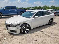1HGCV1F32JA195800 2018 HONDA ACCORD