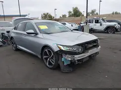 1HGCV1F32JA197952 2018 HONDA ACCORD
