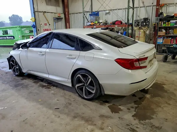 1HGCV1F32JA198454 2018 HONDA ACCORD - Image 2